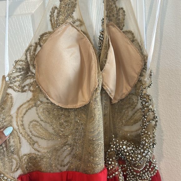 Mac Duggal Red and Gold bejewled Embellished Halter Dress gown Pageant Gown - Picture 6 of 13